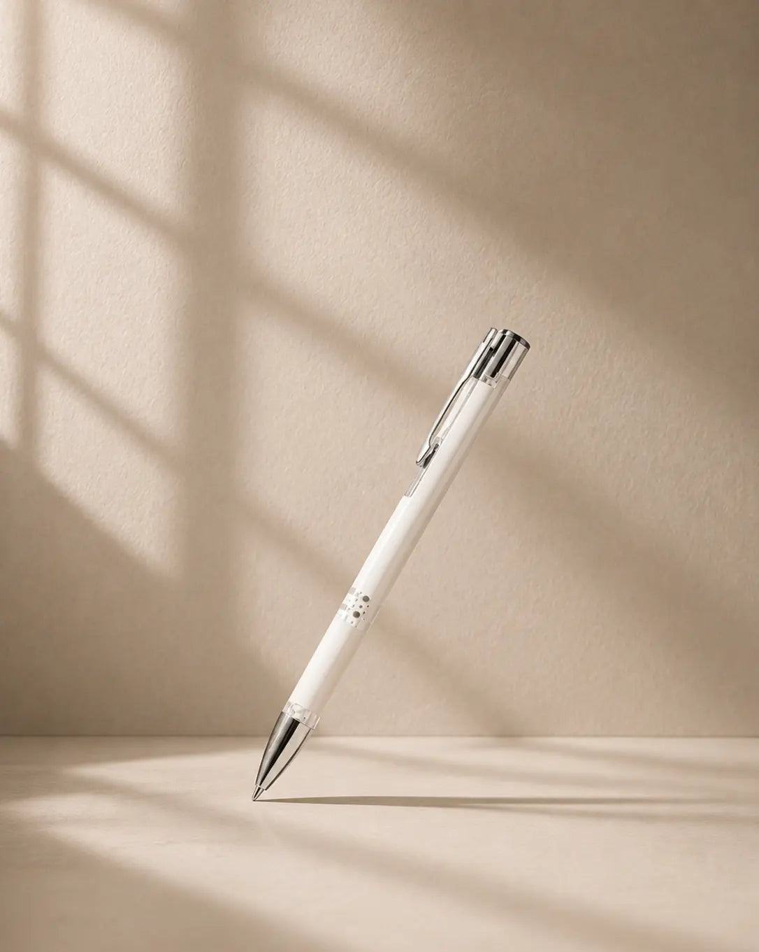 White Color Body with Silver Clip Medium Tip Retractable Ball Pen